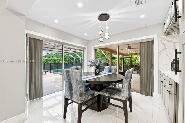 821 Ramblewood Drive 821, Coral Springs, FL 33071