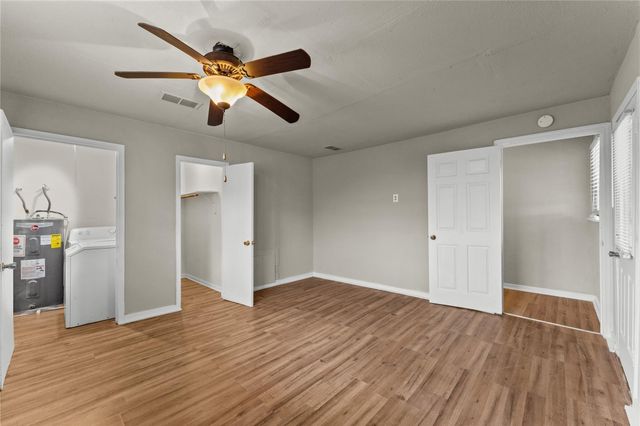 25 2nd Avenue N, Texas City, TX 77590