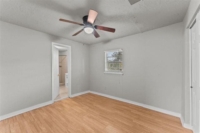 25 2nd Avenue N, Texas City, TX 77590