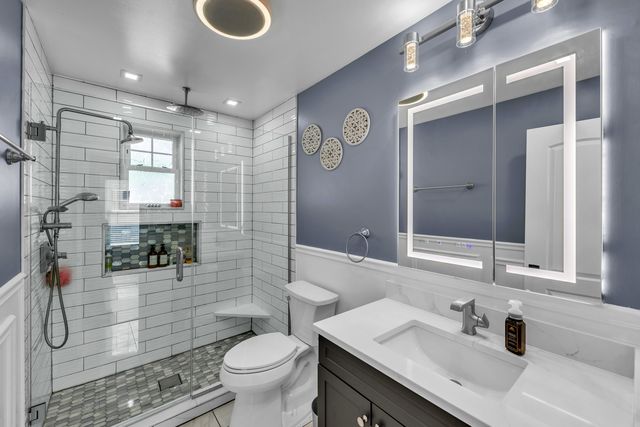 1109 N 12th Avenue, Melrose Park, IL 60160