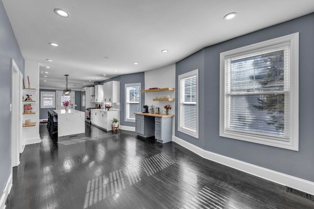 1109 N 12th Avenue, Melrose Park, IL 60160