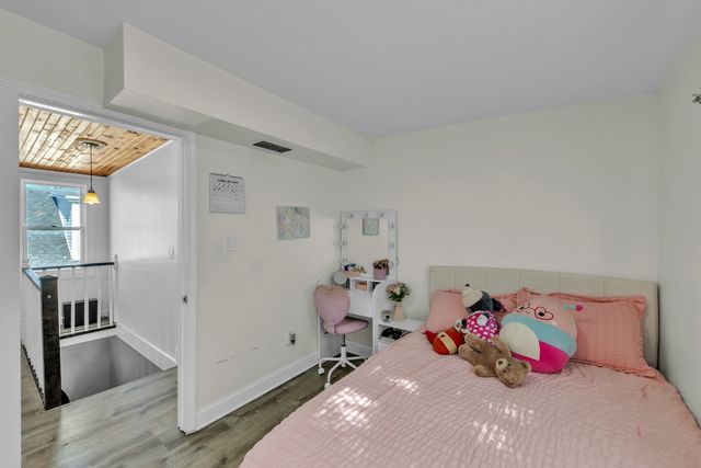 1109 N 12th Avenue, Melrose Park, IL 60160