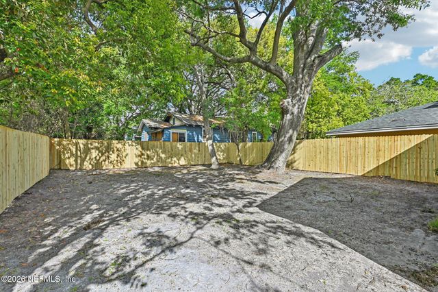 2120 N DAVIS Street, Jacksonville, FL 32209