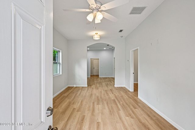 2120 N DAVIS Street, Jacksonville, FL 32209