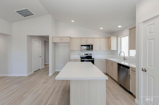 1497 Sunday River St, Middleton, ID 83644