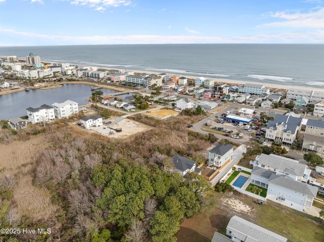 207 Sumter Avenue, Carolina Beach, NC 28428
