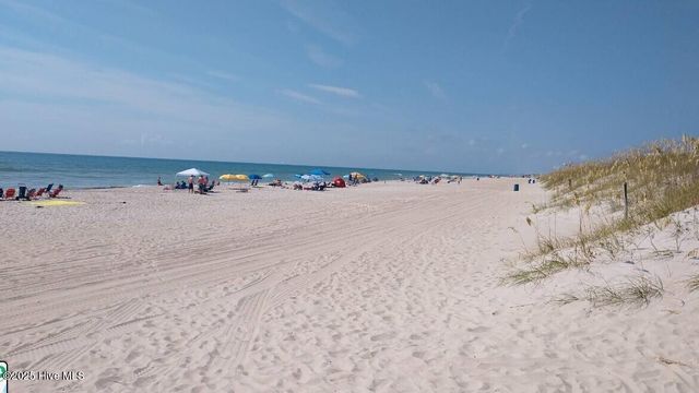 207 Sumter Avenue, Carolina Beach, NC 28428