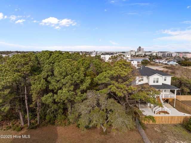 207 Sumter Avenue, Carolina Beach, NC 28428