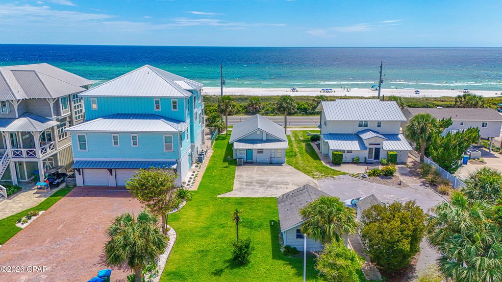 Image 7 of property listing at 21224 Front Beach Road, Panama City Beach, FL 32413