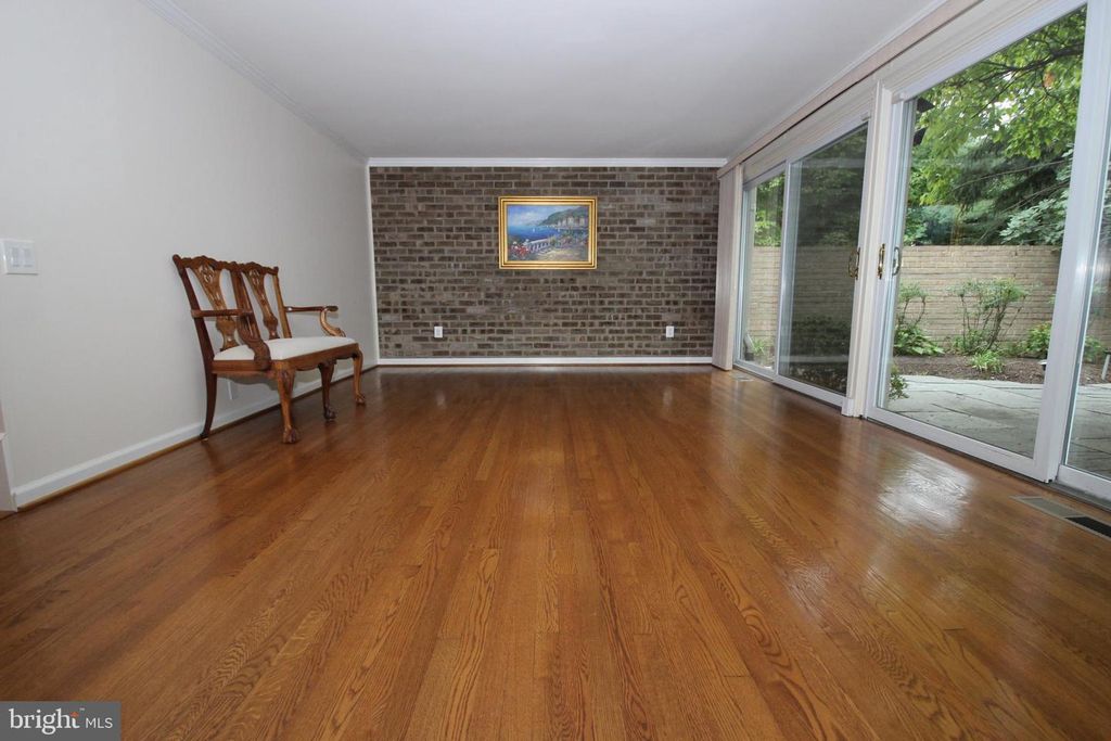 Image 1 of property listing at 19169 ROMAN WAY, Montgomery Village, MD 20886