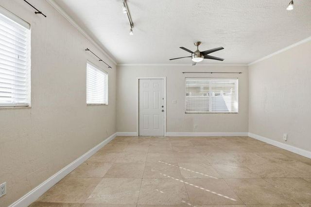 1892 NE 46th Street B4, Fort Lauderdale, FL 33308