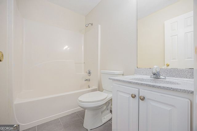 429 Village Bluff Drive, Lawrenceville, GA 30046