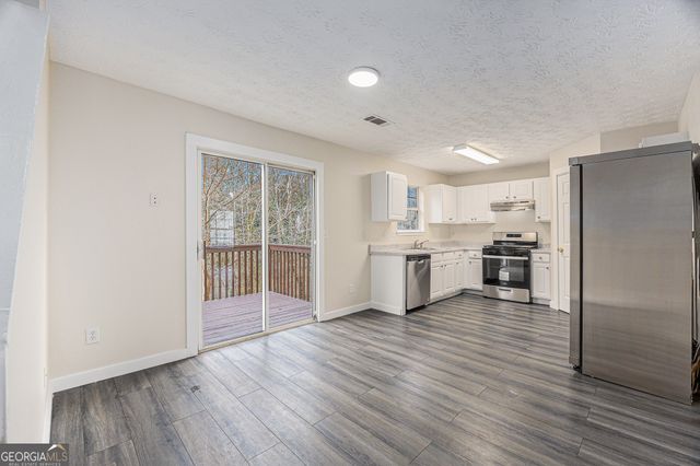 429 Village Bluff Drive, Lawrenceville, GA 30046