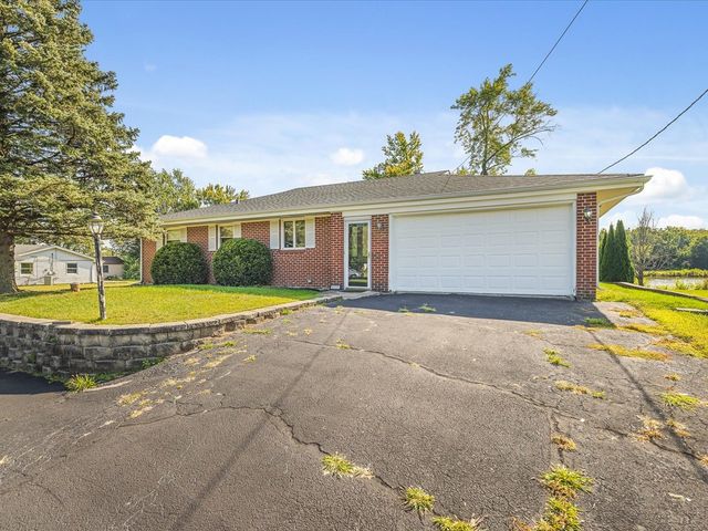 8334 Shore Drive, Machesney Park, IL 61115