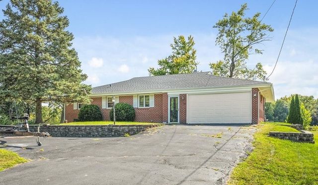 8334 Shore Drive, Machesney Park, IL 61115