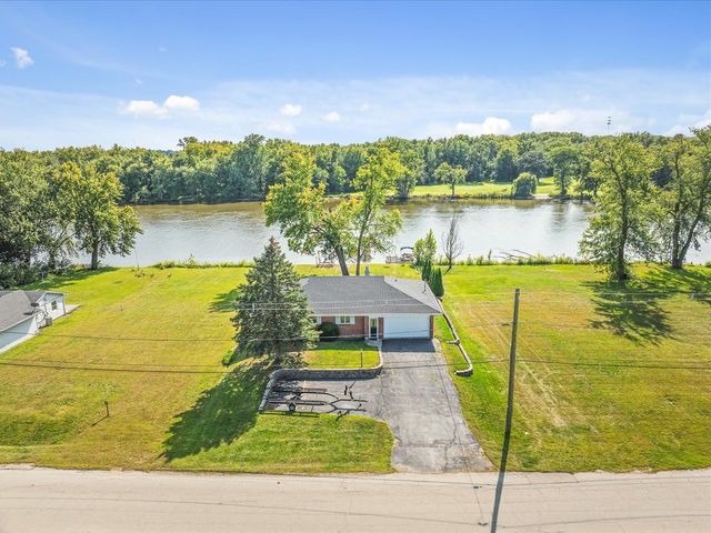 8334 Shore Drive, Machesney Park, IL 61115