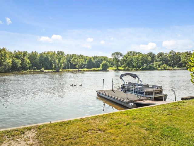 8334 Shore Drive, Machesney Park, IL 61115