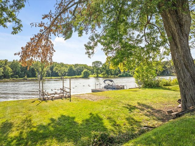 8334 Shore Drive, Machesney Park, IL 61115