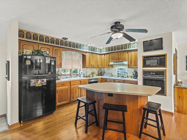 8334 Shore Drive, Machesney Park, IL 61115