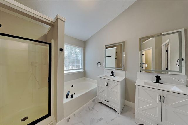 1719 Silverchase SW Drive, Marietta, GA 30008