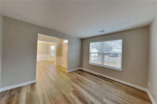 1719 Silverchase SW Drive, Marietta, GA 30008