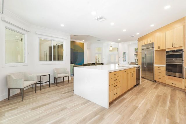 3317 Embassy Drive, West Palm Beach, FL 33401