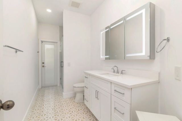 3317 Embassy Drive, West Palm Beach, FL 33401