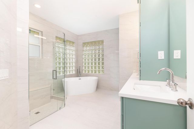 3317 Embassy Drive, West Palm Beach, FL 33401