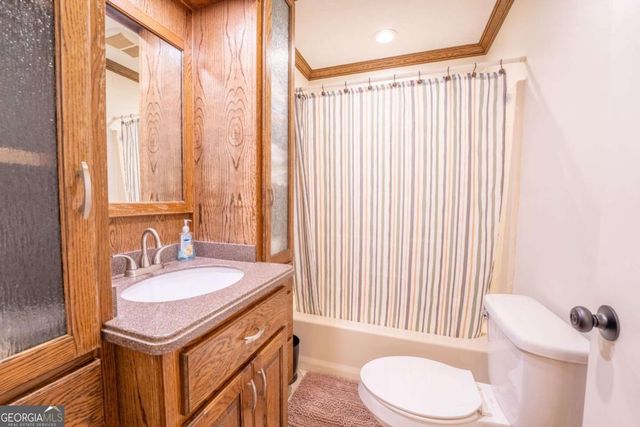 134 Asbestos Road, Cleveland, GA 30528