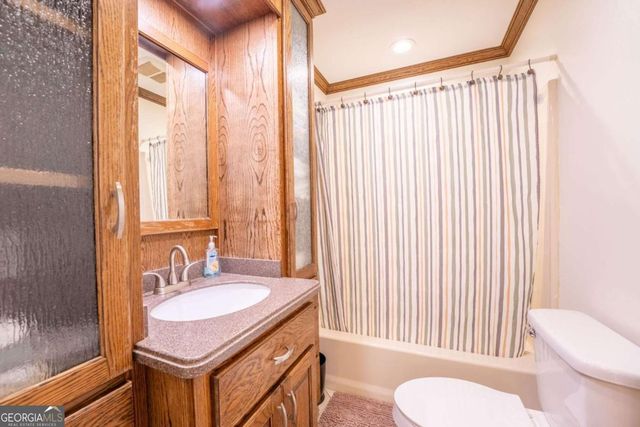 134 Asbestos Road, Cleveland, GA 30528
