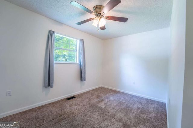 134 Asbestos Road, Cleveland, GA 30528