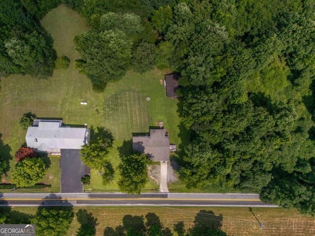 134 Asbestos Road, Cleveland, GA 30528
