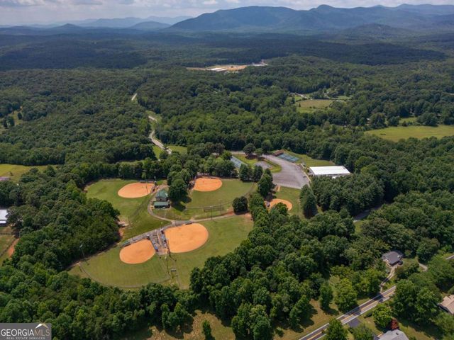 134 Asbestos Road, Cleveland, GA 30528