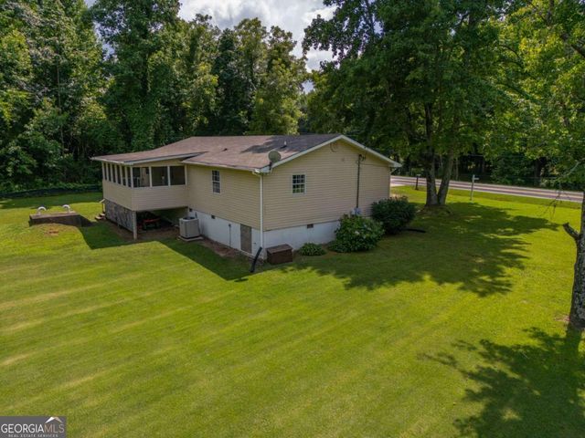 134 Asbestos Road, Cleveland, GA 30528