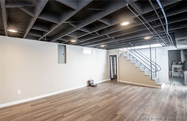 2420 Jacobs Drive, New Albany, IN 47150