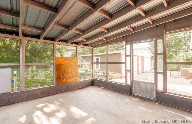 2420 Jacobs Drive, New Albany, IN 47150