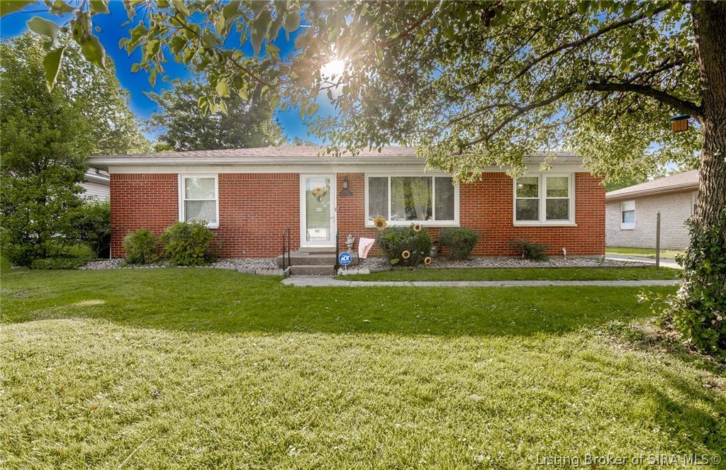 2420 Jacobs Drive, New Albany, IN 47150