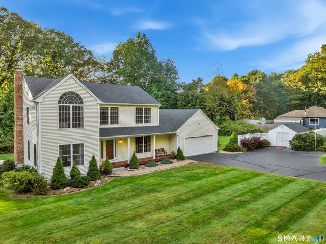 811 Lake Drive, Guilford, CT 06437