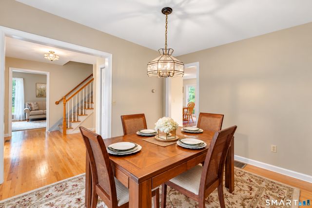 811 Lake Drive, Guilford, CT 06437