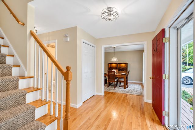 811 Lake Drive, Guilford, CT 06437