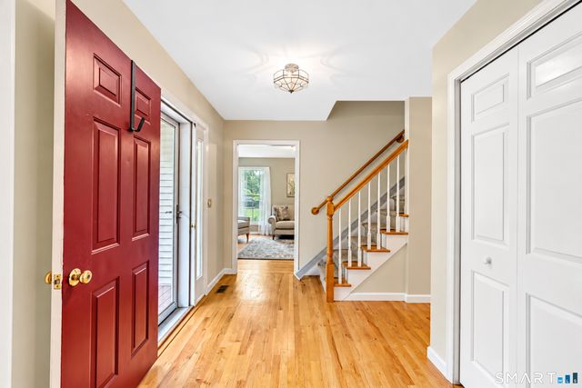 811 Lake Drive, Guilford, CT 06437