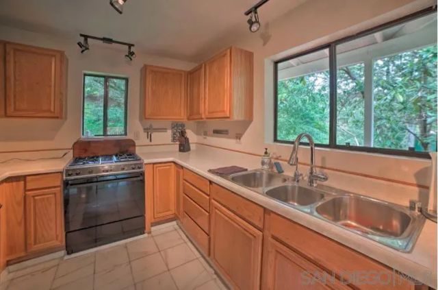 16885 Laurel Road, Los Gatos, CA 95033