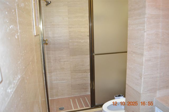 2711 Briarhurst Drive 18, Houston, TX 77057