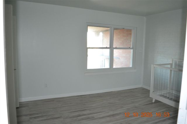 2711 Briarhurst Drive 18, Houston, TX 77057