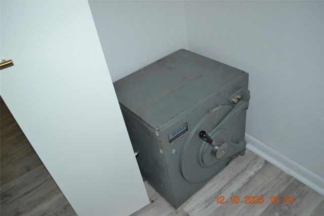 2711 Briarhurst Drive 18, Houston, TX 77057