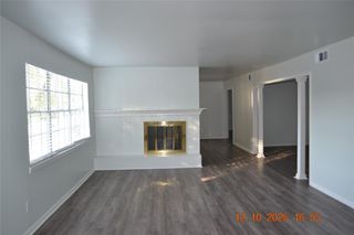 2711 Briarhurst Drive 18, Houston, TX 77057