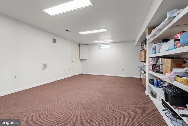 39 LAKEVIEW DR, Cherry Hill, NJ 08003