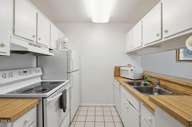 807 W Trinity Avenue Apt 118, Durham, NC 27701