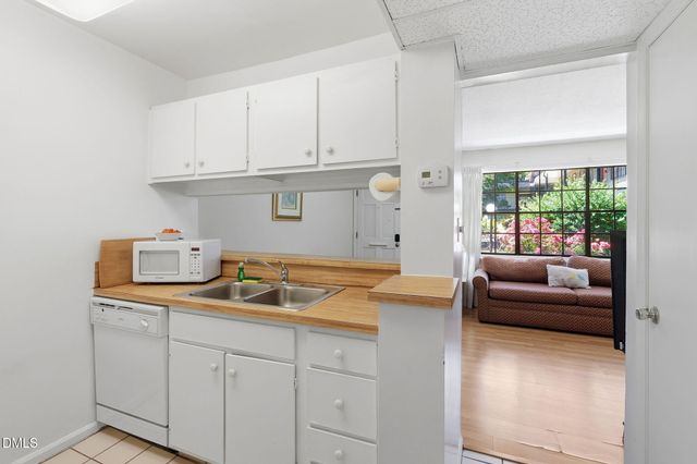 807 W Trinity Avenue Apt 118, Durham, NC 27701