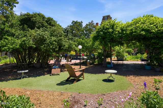 807 W Trinity Avenue Apt 118, Durham, NC 27701